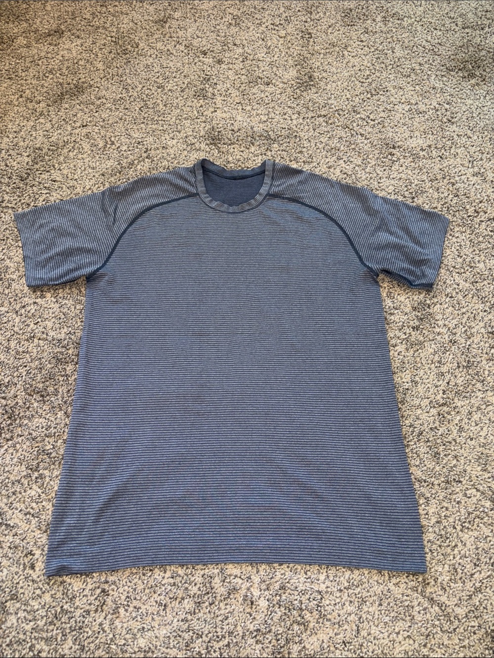 Lululemon Men’s Metal Vent Tech T-Shirt size medium